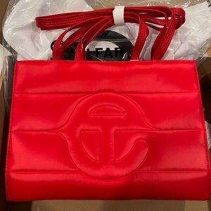 Medium Puff Shopper - Red